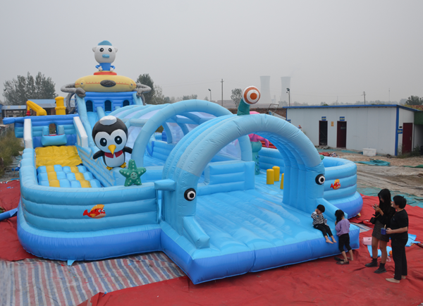 充氣樂園